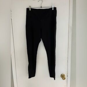 Athleta Delancy Moto Tight leggins